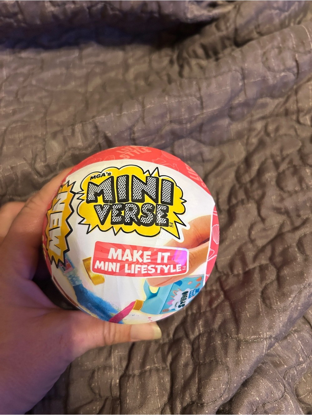 Mini Verse Surprise Ball – Pink